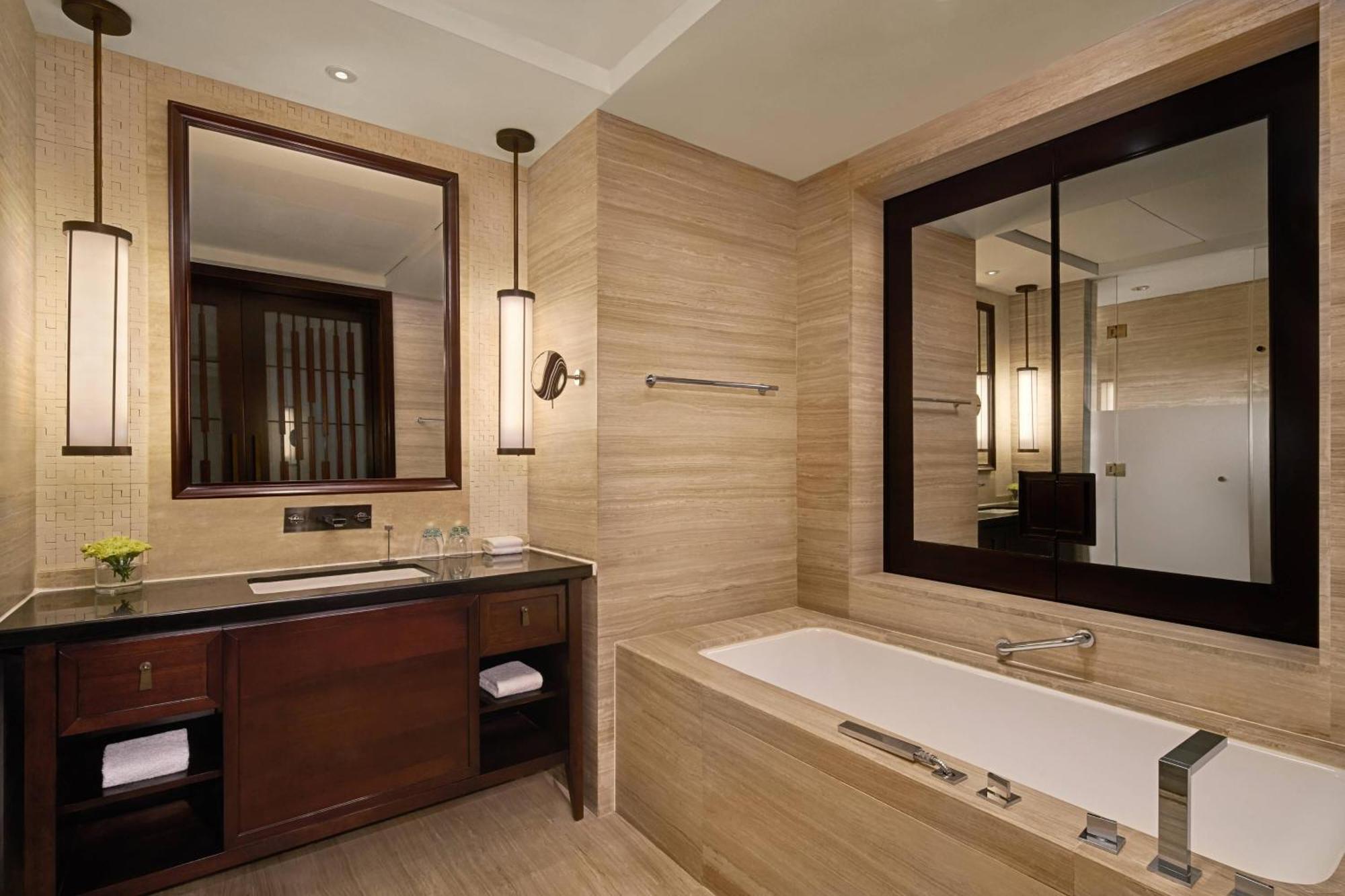 Sheraton Shenzhou Peninsula Resort Wanning Extérieur photo